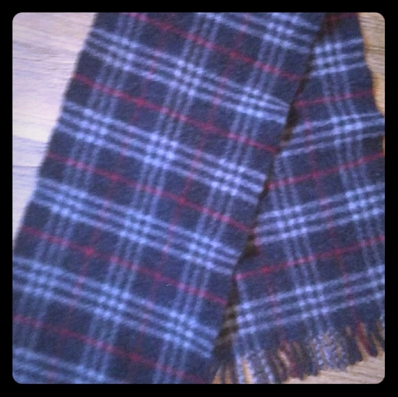 Burberry Accessories - Auth Lambswool Burberry Scarf